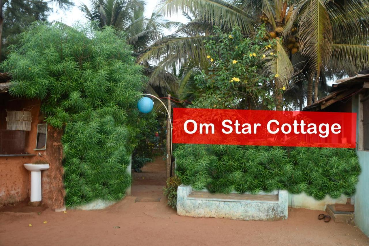 Hotel Om Star Beach Cottage 戈卡尔纳 外观 照片